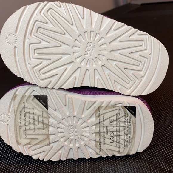 NWOT UGG kids purple boots size 6 - Picture 4 of 5